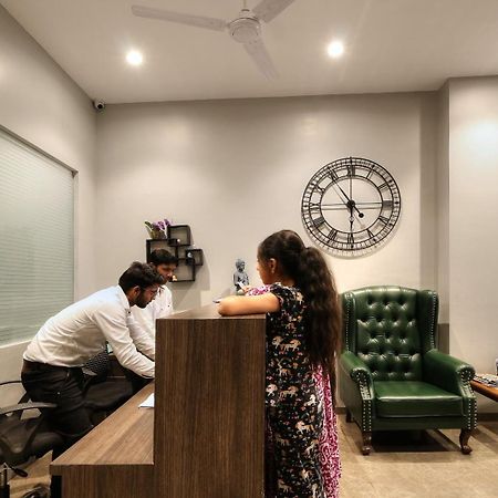 Magnus Fortune House Business Hotel , Magarpatta Mundhva Exterior foto