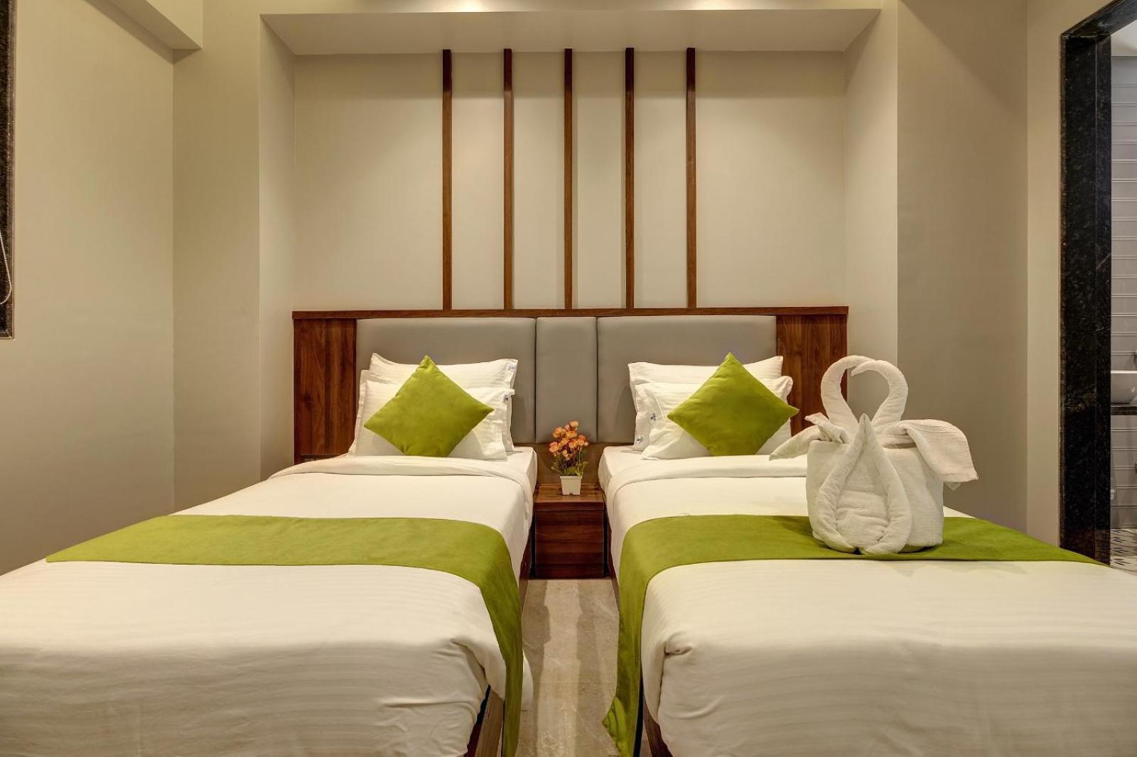 Magnus Fortune House Business Hotel , Magarpatta Mundhva Exterior foto