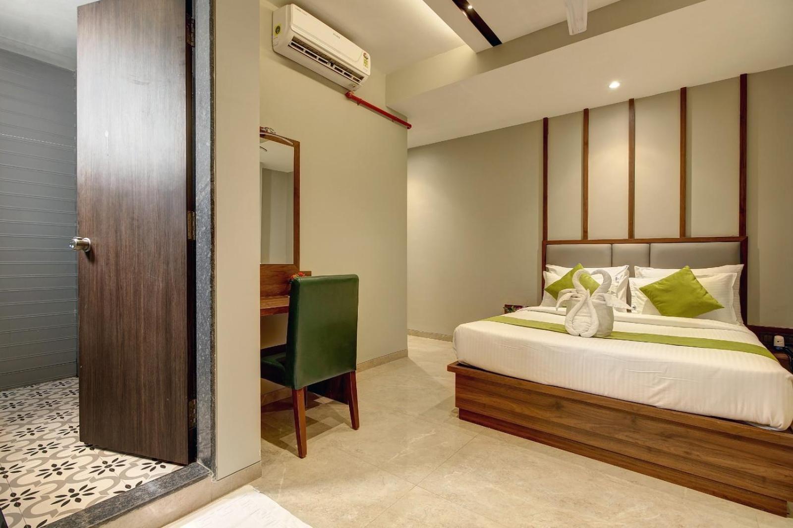 Magnus Fortune House Business Hotel , Magarpatta Mundhva Exterior foto